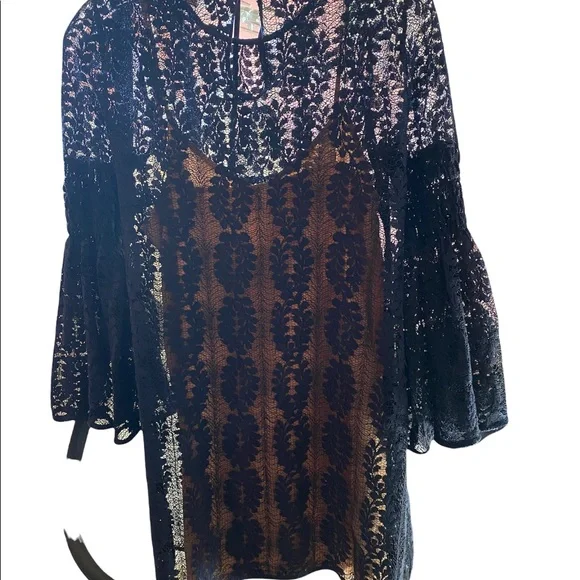 Michael Kors lace dress - Picture 2 of 15